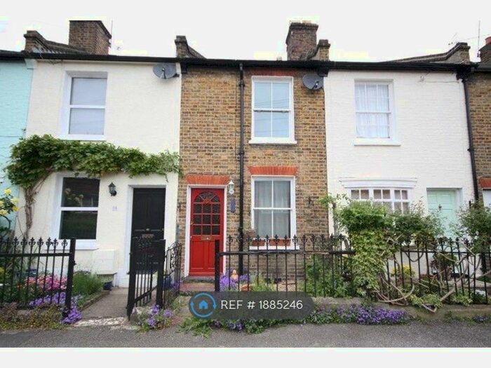 2 Bedroom Terraced House To Rent In Grosvenor Road, Twickenham, TW1