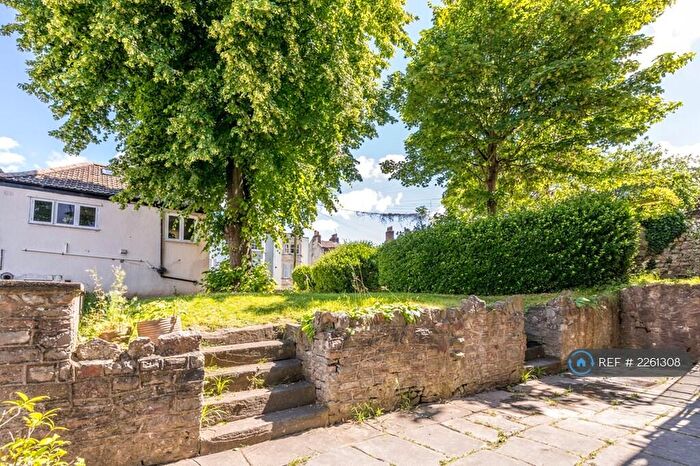 2 Bedroom Flat To Rent In Apsley Villas, Bristol, BS6