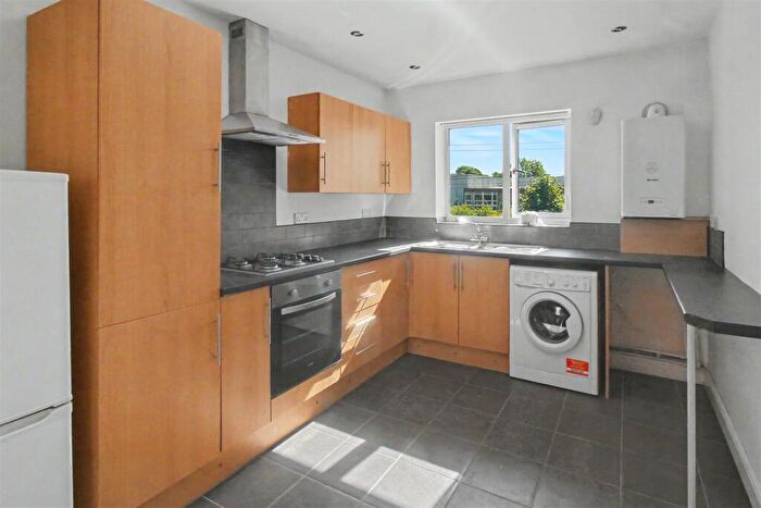 2 Bedroom Apartment To Rent In Bye Pass Road, Chilwell, NG9