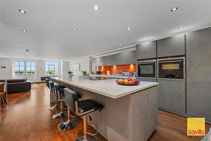 2 Bedroom Flat For Sale In Wapping Wall, London, E1W