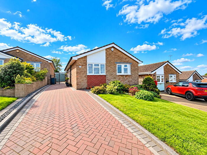 2 Bedroom Detached Bungalow For Sale In Birkdale Drive, Oakham / Tividale, B69