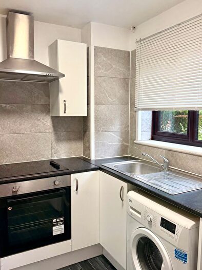 Studio To Rent In Northcott Avenue, Wood Green, N22