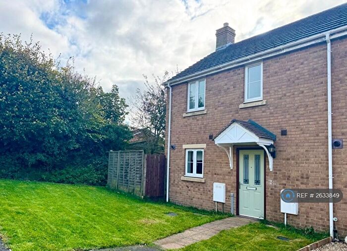 3 Bedroom Semi-Detached House To Rent In Nadder Meadow, South Molton, EX36