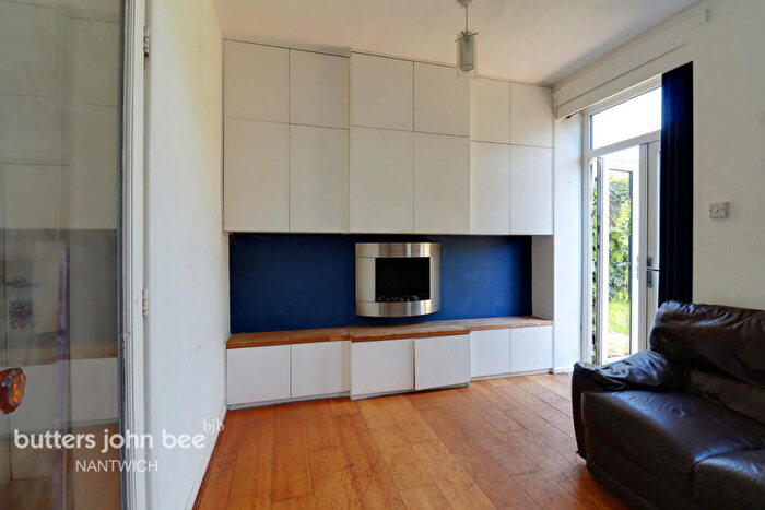 3 Bedroom Town House For Sale In Pratchitts Row, Nantwich, CW5