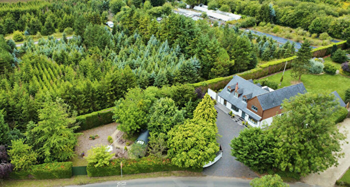 5 Bedroom Detached House For Sale In Stratford-Upon-Avon, Nearly Sq Ft And Half Acre, Luxury Interior, CV37