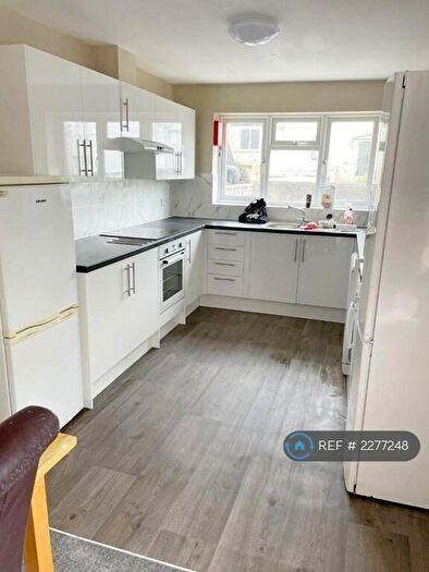 6 Bedroom Terraced House To Rent In Manor Road, Bristol, BS7