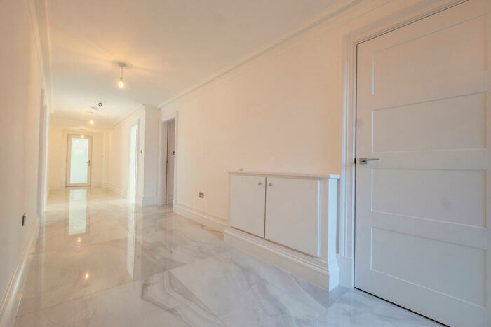 2 Bedroom Apartment For Sale In West Beach, Lytham, FY8