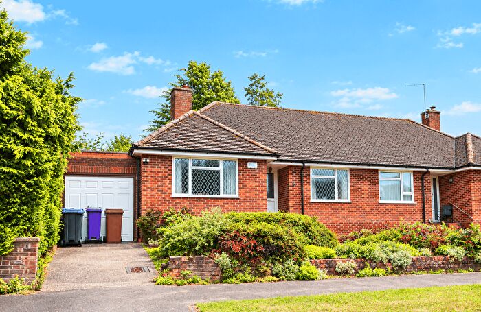 2 Bedroom Bungalow For Sale In Longmead, Letchworth Garden City, SG6