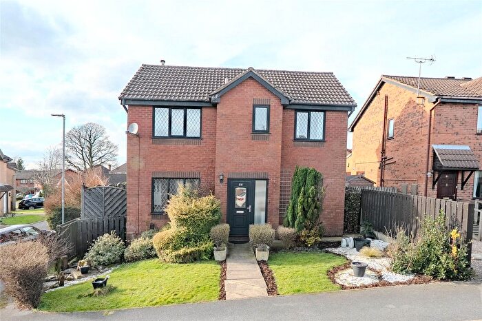 3 Bedroom Detached House For Sale In Haven Chase, Leeds, LS16