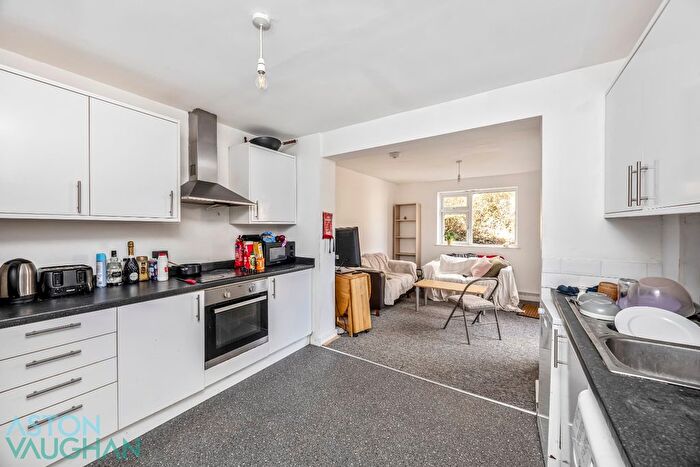 6 Bedroom Semi-Detached House To Rent In Uplands Road, Brighton, BN1