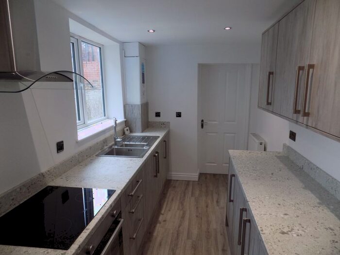 3 Bedroom Terraced House To Rent In Tonge Moor Road, Bolton, BL2