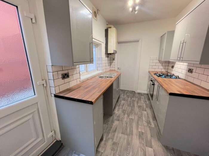 2 Bedroom Flat To Rent In Chirton West View, North Shields., NE29