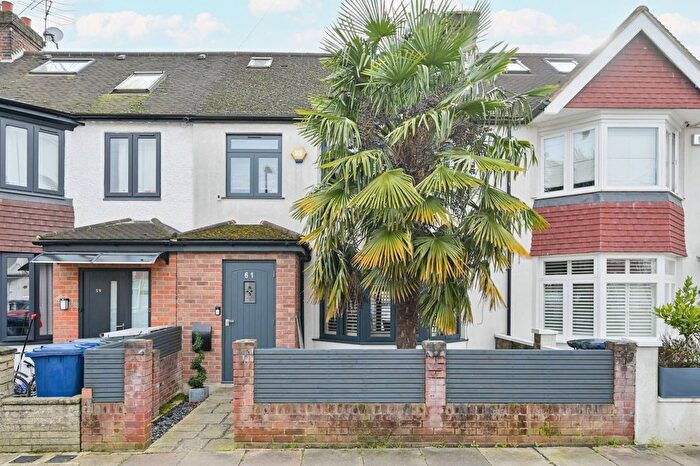 4 Bedroom Terraced House For Sale In Court Way, Acton, London, W3