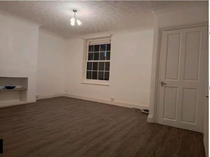 3 Bedroom Detached House To Rent In Steyning Grove, London, SE9