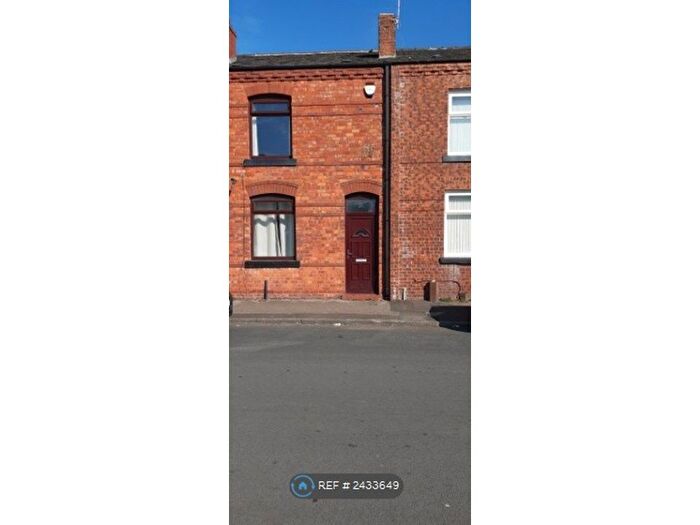 2 Bedroom Terraced House To Rent In Vauxhall Road, Wigan, WN1