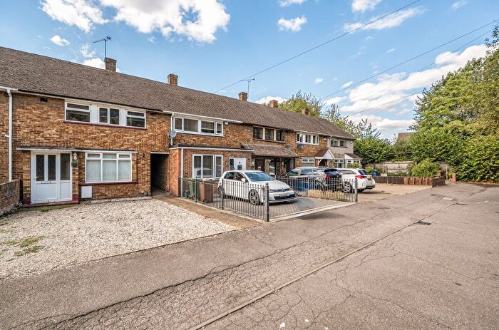 2 Bedroom End Of Terrace House For Sale In South Road, South Ockendon, Essex, RM15