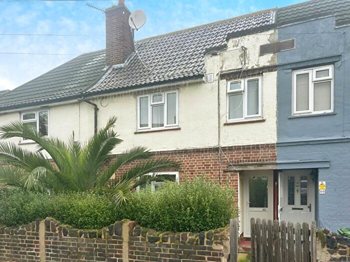 3 Bedroom Terraced House To Rent In Jenkins Road, London, E13