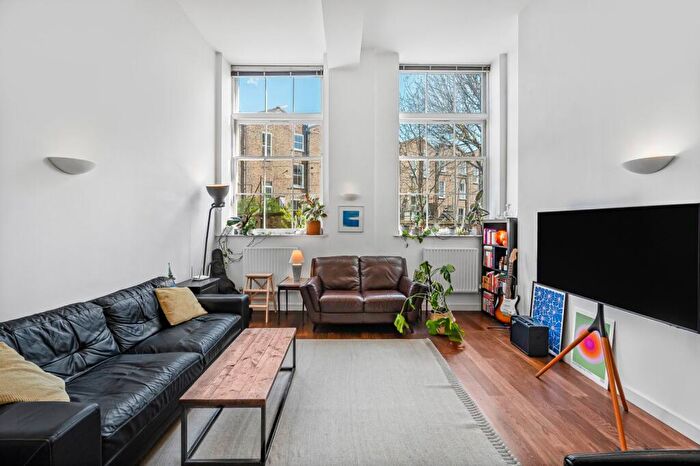 1 Bedroom Flat To Rent In Ecclesbourne Road, Canonbury, N1