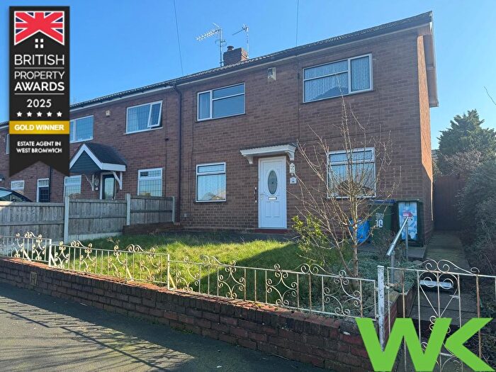 3 Bedroom Terraced House For Sale In Selkirk Close, West Bromwich, B71