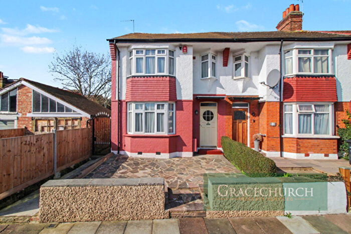 3 Bedroom End Of Terrace House For Sale In Lightcliffe Road, Palmers Green, N13