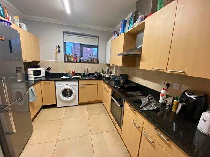 6 Bedroom House To Rent In Arthur Avenue, Nottingham, NG7