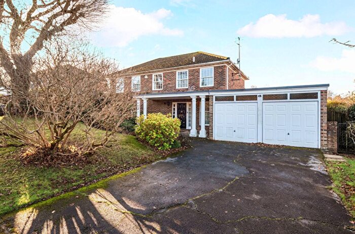 4 Bedroom Detached House For Sale In Churt, Farnham, Surrey, GU10