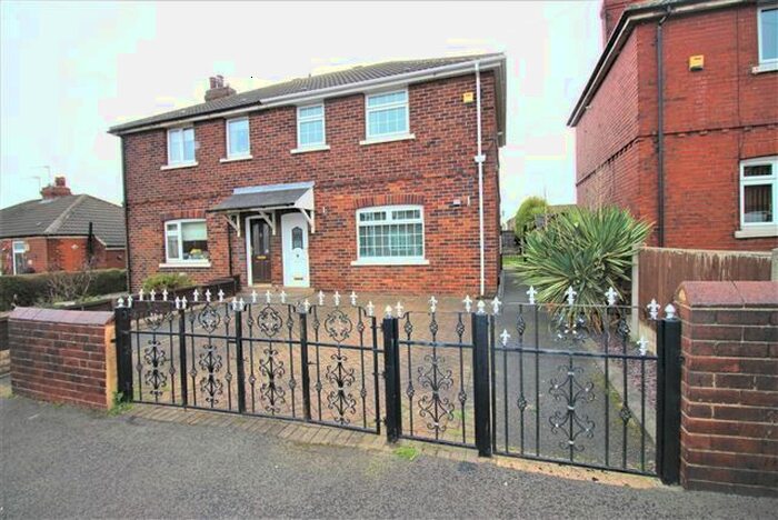 3 Bedroom Semi-Detached House To Rent In Whitehill Avenue, Brinsworth, Rotherham S60
