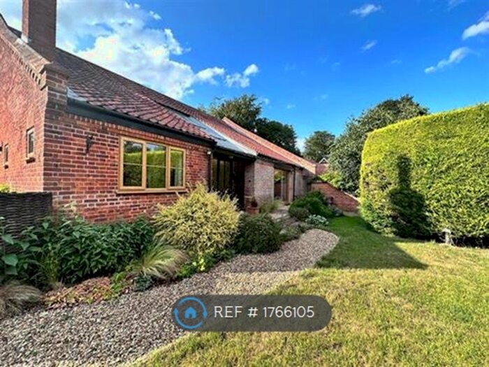 4 Bedroom Detached House To Rent In Hill Farm Close, Cringleford, Norwich, NR4