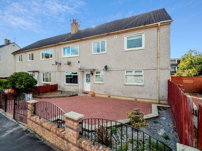 Flats for sale in Househillwood Crescent, G53, Glasgow City