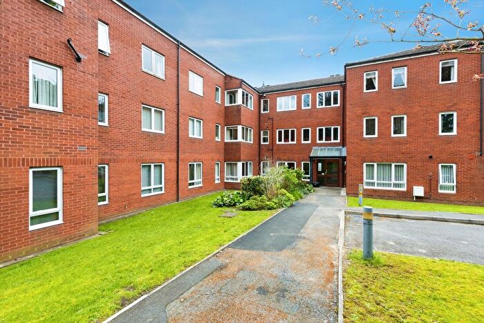 2 Bedroom Property For Sale In Moorend Road, Charlton Kings, Cheltenham, GL53