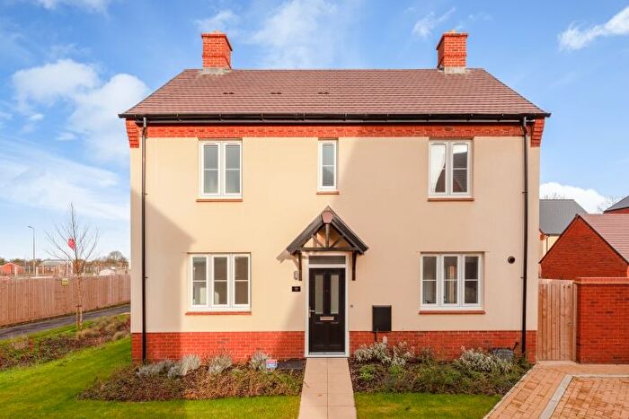 3 Bedroom Detached House To Rent In Eglin Street, Upper Heyford, OX25