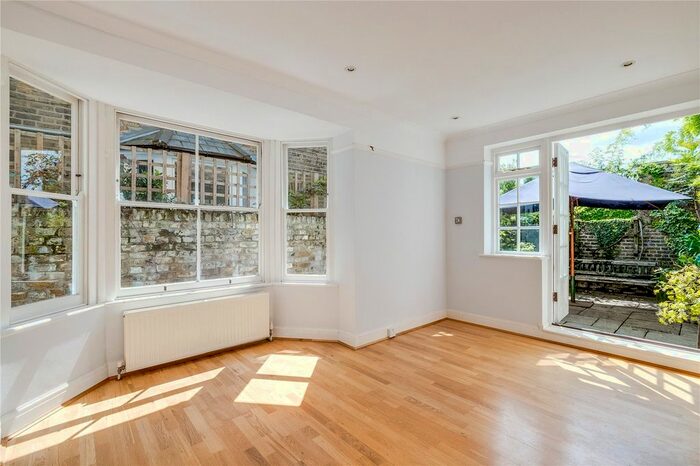 4 Bedroom Property To Rent In Favart Road, Parsons Green, SW6