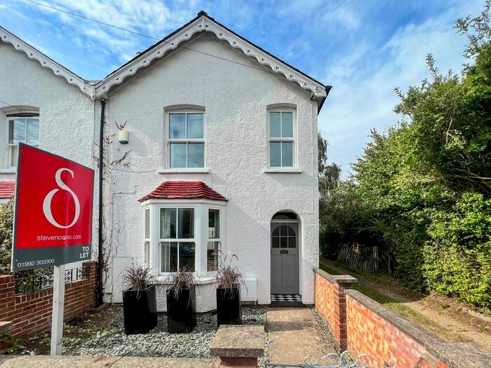 3 Bedroom Semi-Detached House To Rent In Tamworth Road, Hertford, SG13