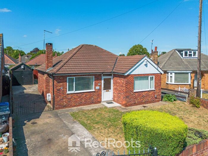 2 Bedroom Detached House For Sale In Mossdale Close, Doncaster, South Yorkshire, DN5