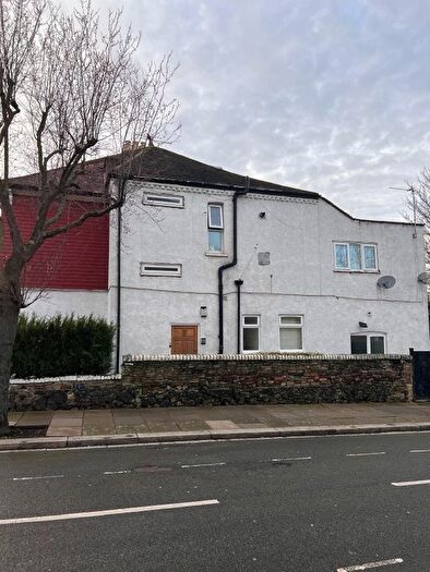 3 Bedroom Maisonette To Rent In Ground Floor Flat, Sylvan Avenue, London, N22