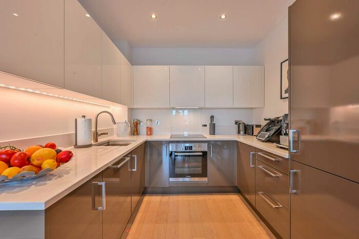 1 Bedroom Flat To Rent In Lock Side Way, Gallions Reach, London, E16