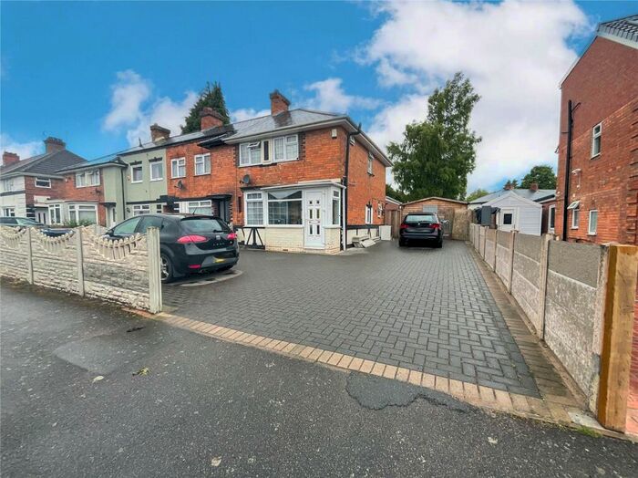 3 Bedroom Semi-Detached House To Rent In Bexley Road, Birmingham, West Midlands, B44