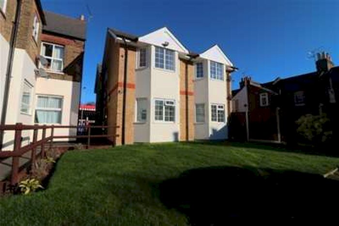 1 Bedroom Maisonette Flat To Rent In Rainsford Road, City Centre, Chelmsford, CM1