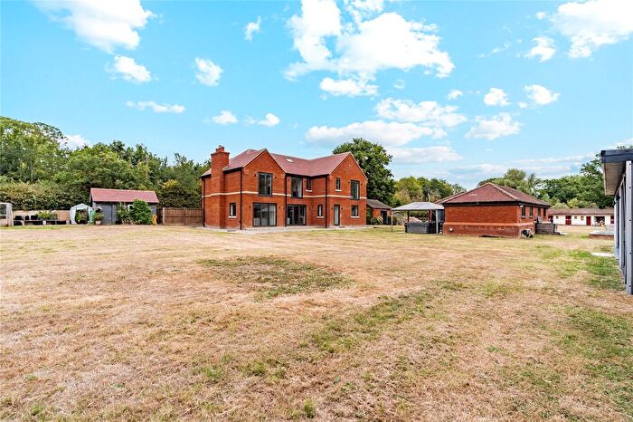 5 Bedroom Detached House For Sale In Priory Road, Bicknacre, Essex, CM3