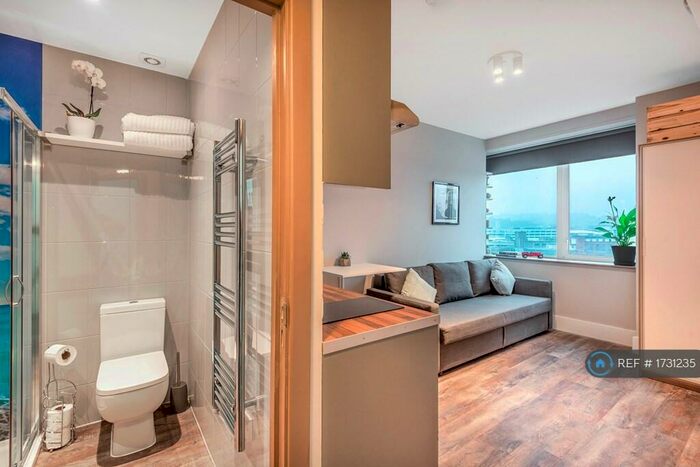 1 Bedroom Flat To Rent In Abbey Height, Waltham Abby, EN9