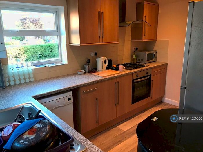 4 Bedroom Semi-Detached House To Rent In Mayors Croft, Coventry, CV4