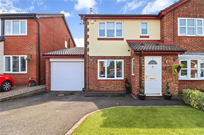 3 Bedroom Semi-Detached House For Sale In Fernwood Close, Sunderland, Tyne And Wear, SR3