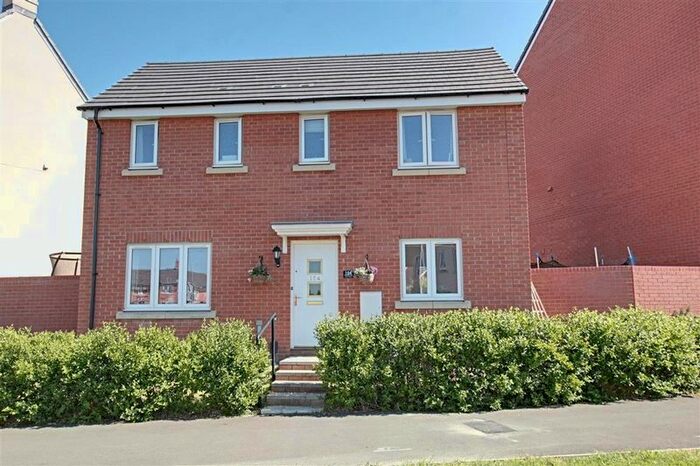 3 Bedroom Detached House To Rent In Mascroft Road, Trowbridge, BA14
