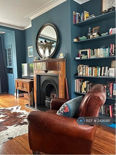 3 Bedroom Terraced House To Rent In Tantallon Road, Glasgow, G41