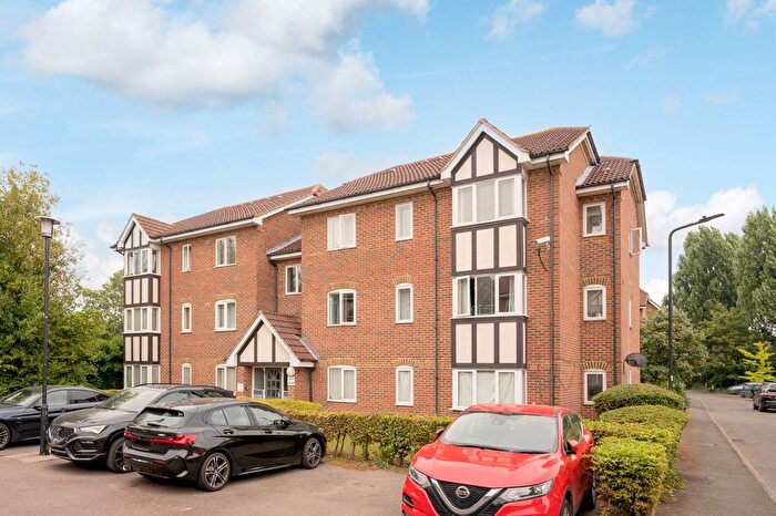 1 Bedroom Flat For Sale In Woodgate Drive, Streatham Common, London, SW16