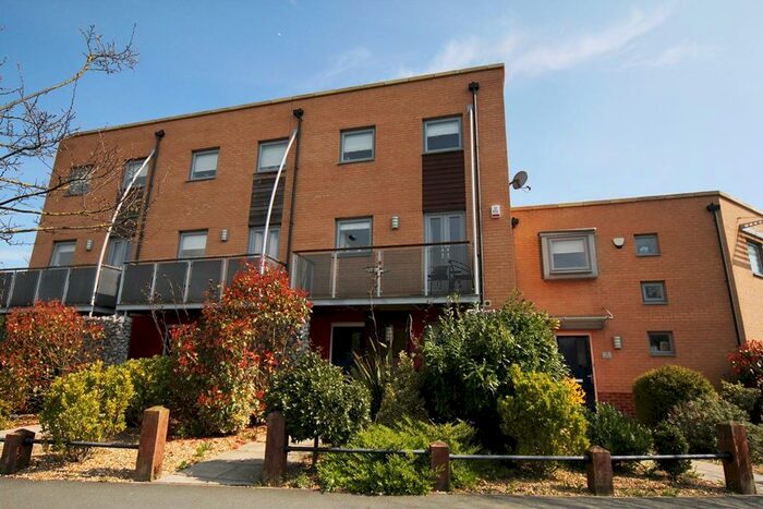 4 Bedroom Town House To Rent In Lowestoft Drive, Cressington, Liverpool, L19