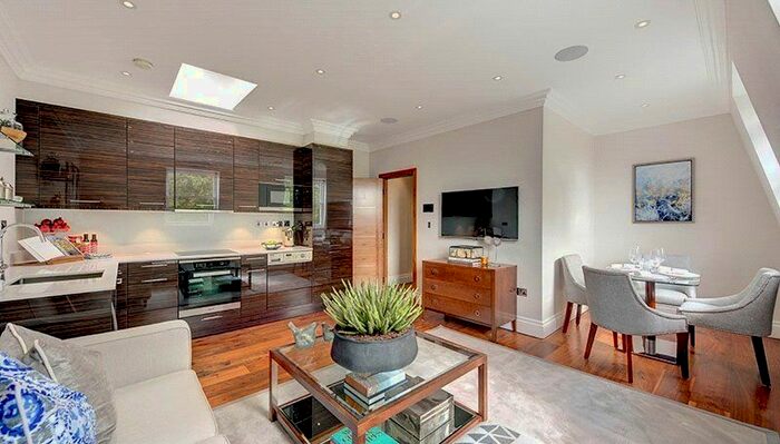 2 Bedroom Flat To Rent In Kensington Gardens Square, Notting Hill, W2