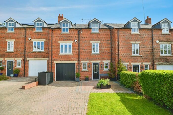 5 Bedroom Town House For Sale In Thorntree Villas, Middleton St. George, Darlington, Durham, DL2