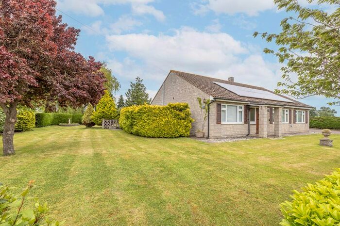 3 Bedroom Detached Bungalow For Sale In Bridgehampton, Yeovil, BA22