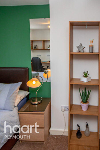 4 Bedroom Apartment To Rent In Mutley Plain, Plymouth, PL4